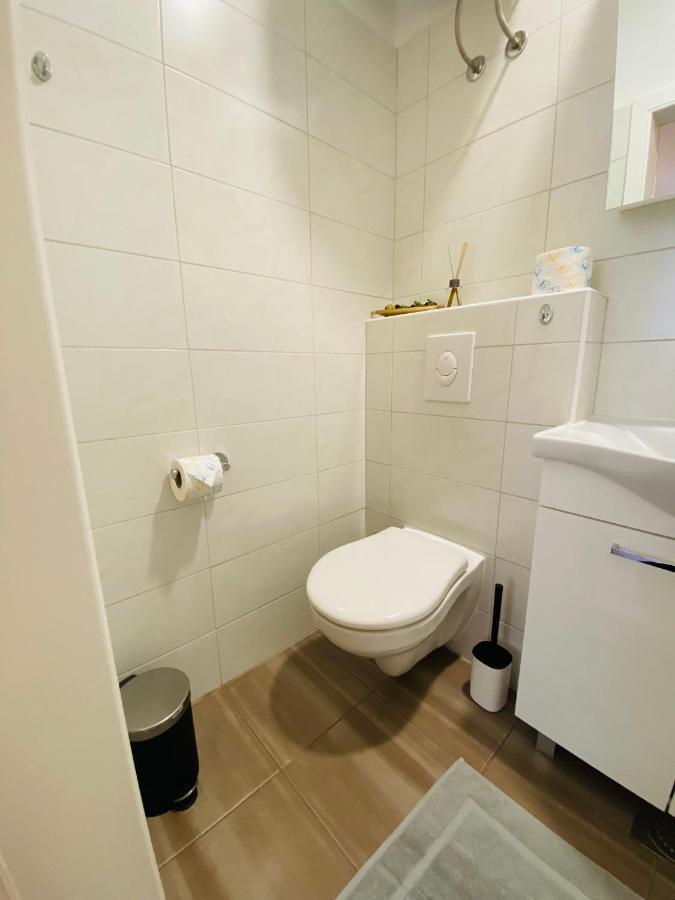 Visum Apartments ไพราน ภายนอก รูปภาพ