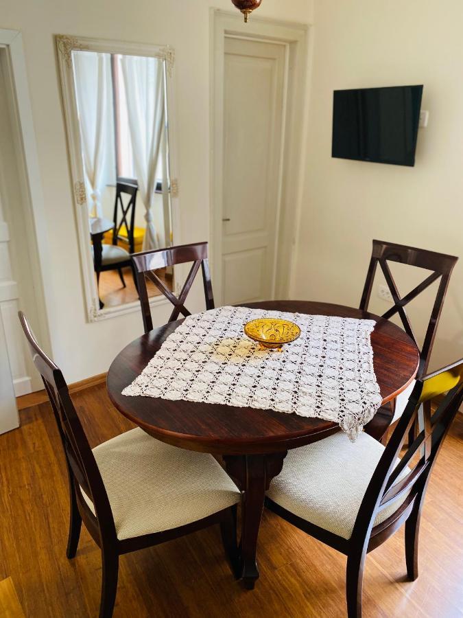 Visum Apartments ไพราน ภายนอก รูปภาพ